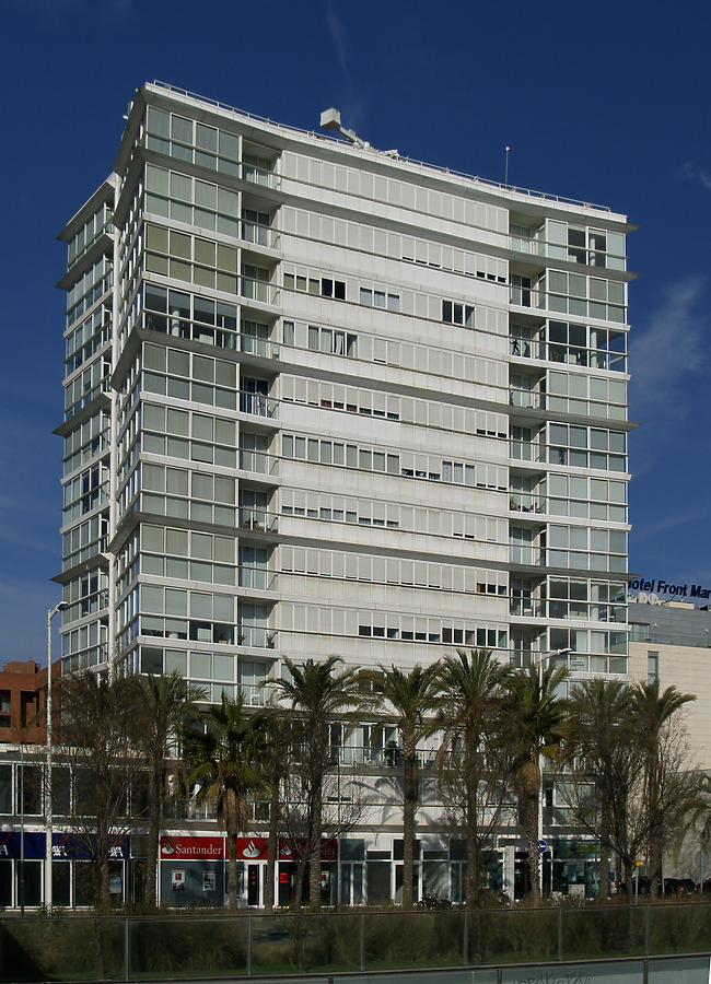 Torre Front Marítim by Cesar Serrano