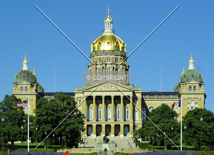 Iowa State Capitol by Chris Patriarca