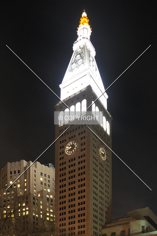 Metropolitan Life Tower by David Guija