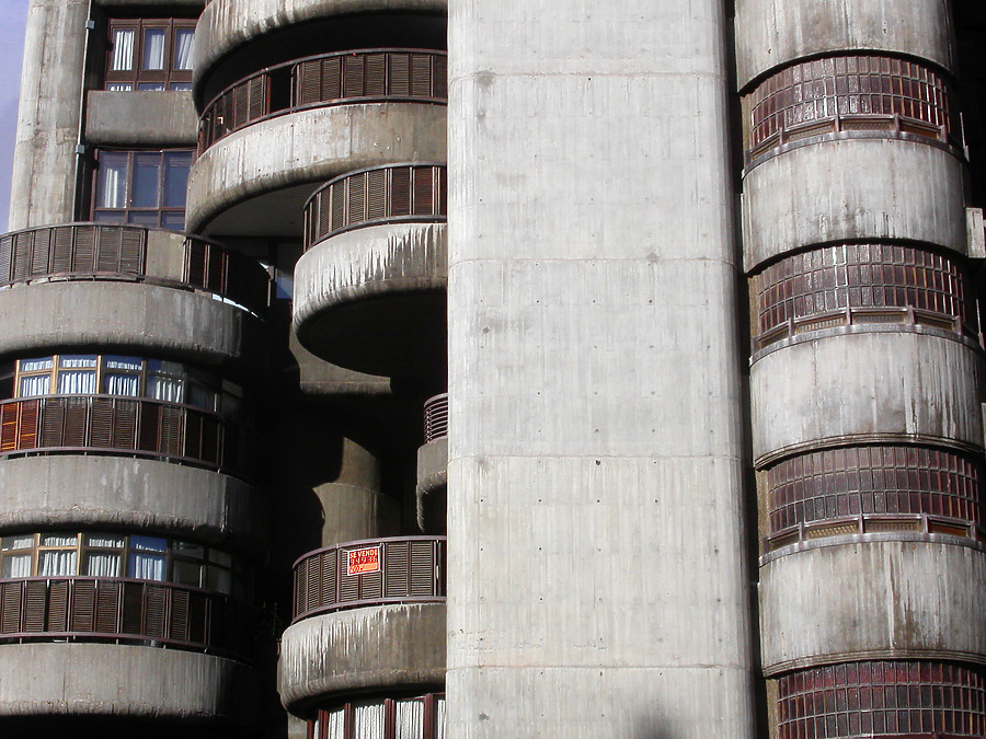 Torres Blancas by Cesar Serrano