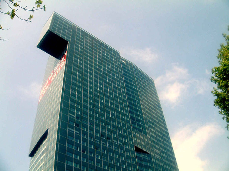 IZD Tower by Raffael Schaffarik