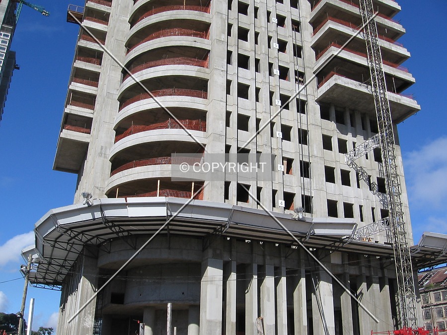 Torre Renoir 1 by Maximiliano Buono