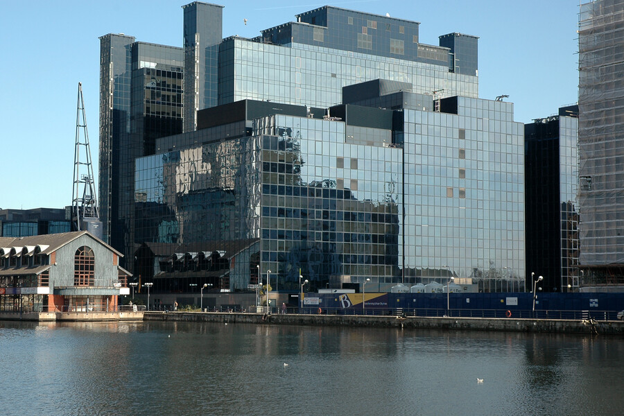 8-9 Harbour Exchange Square