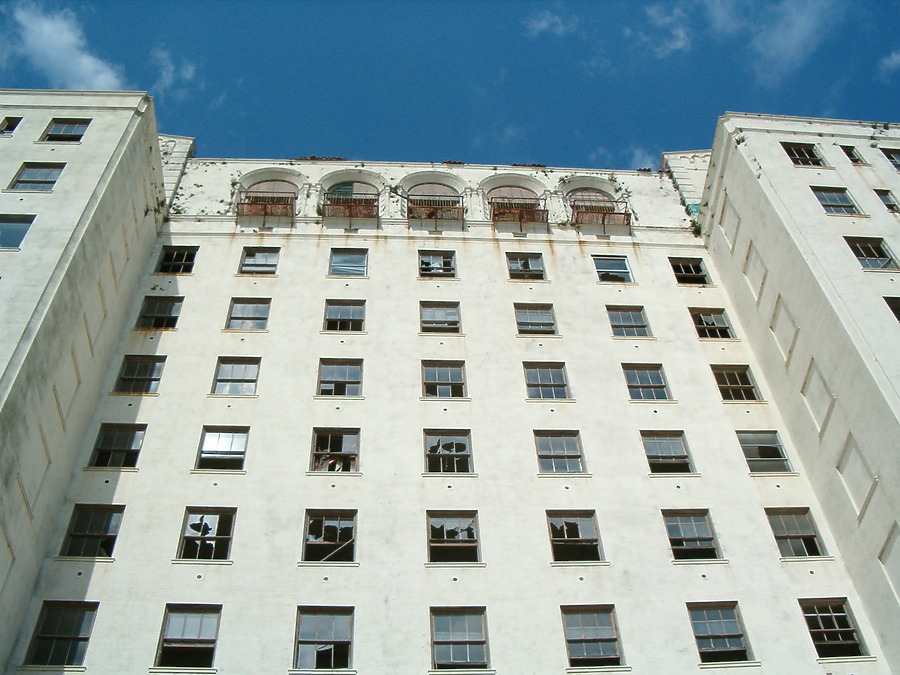 Hilton Capitol Center by Rodney Gunn