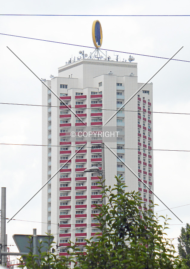 Wintergartenhochhaus by Nephilim