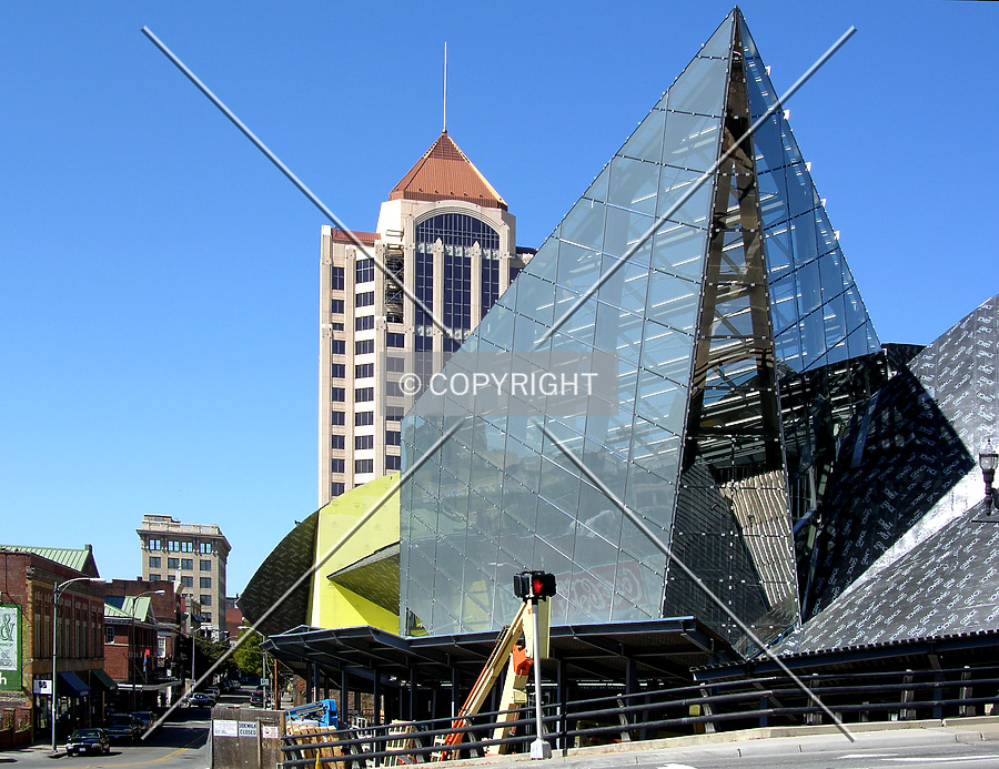 Taubman Museum of Art by Chris Patriarca