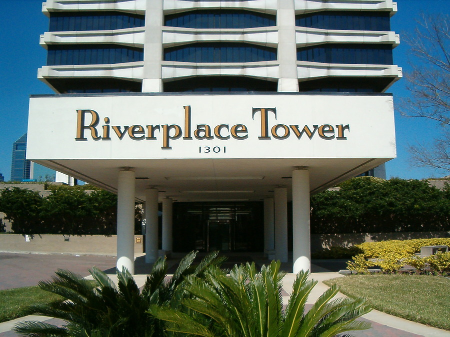 Riverplace Tower by Rodney Gunn