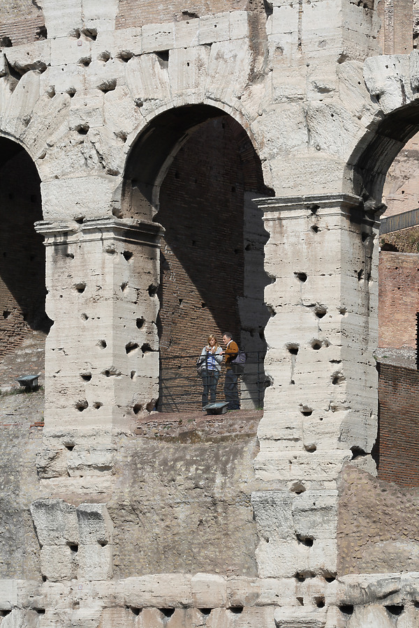 Colosseo by Michiel van Dijk