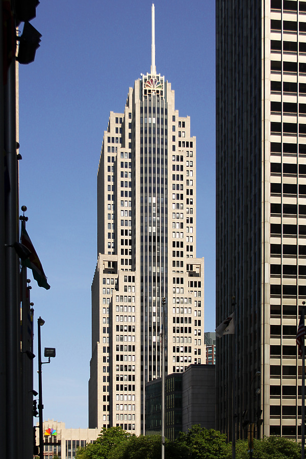 NBC Tower by Daniel Kieckhefer