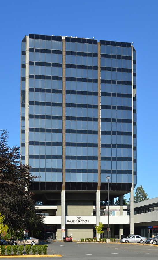 Kapilano 100 Building by Huopa