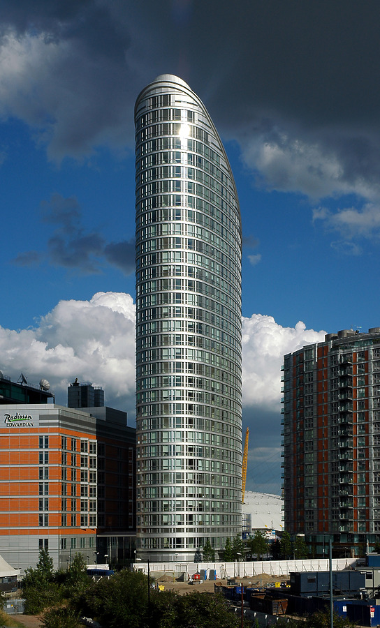 Ontario Tower by Jonathan Smith