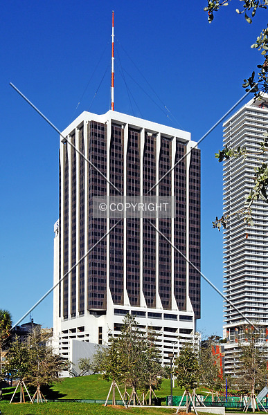 572-018-568
