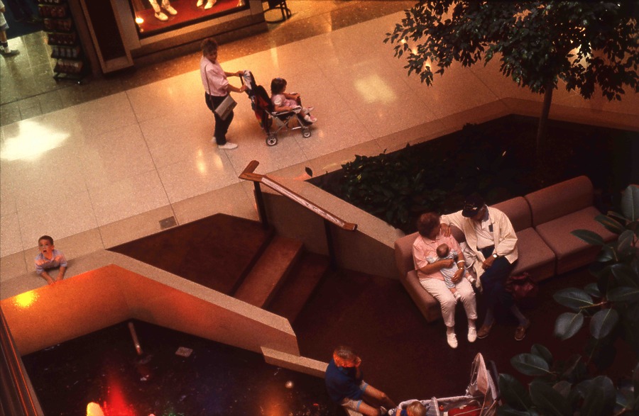 Chesterfield Mall by Rumur