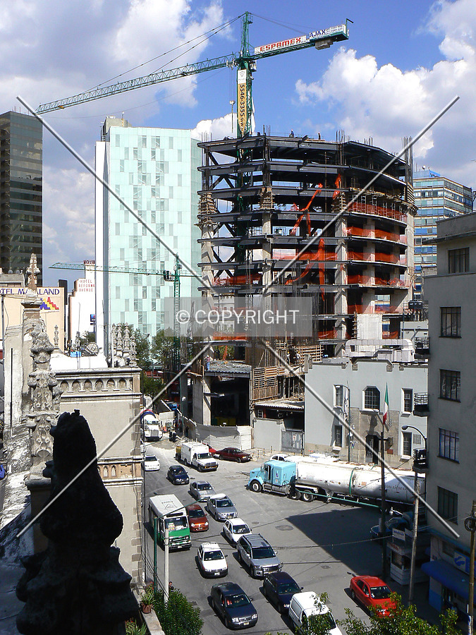 Plaza Residences by Luis Ibáñez