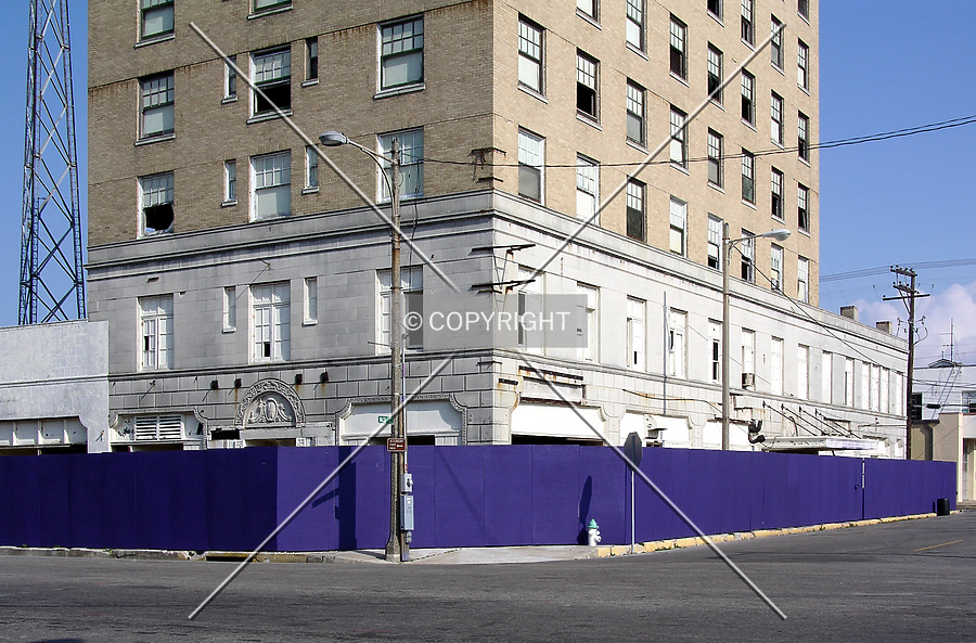 Sabine Hotel by Chris Patriarca