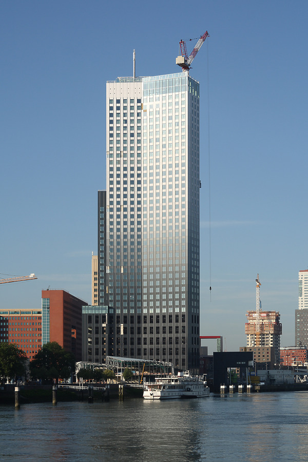 Maastoren by Michiel van Dijk