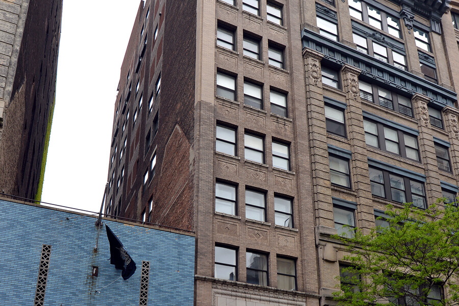 16-20 East 12th Street
