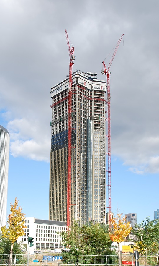 Tower 185 by Huopa