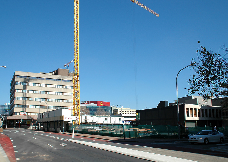 25 Smith Street by John Bek