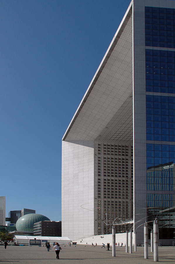 La Grande Arche by John Bek