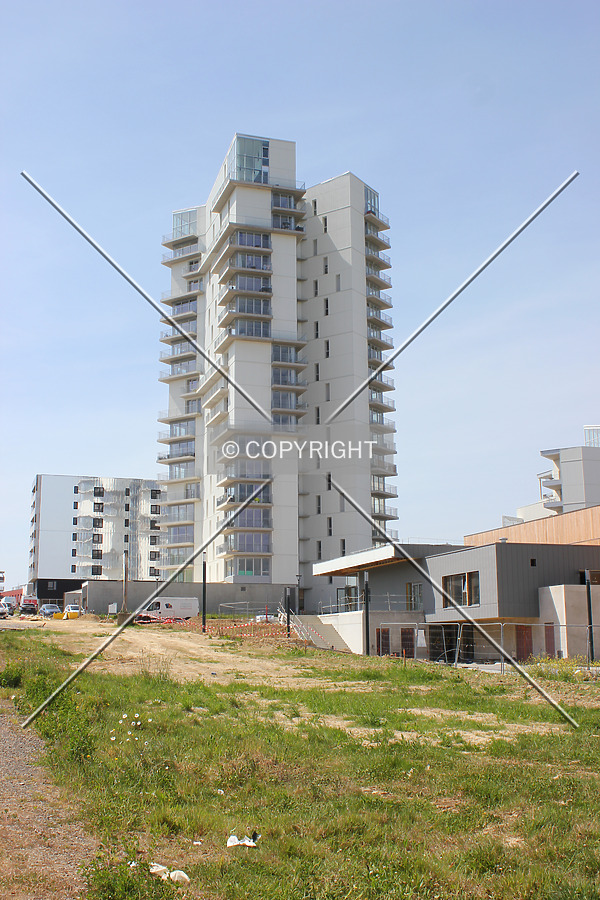 Le Chromosome by Florian Barbier