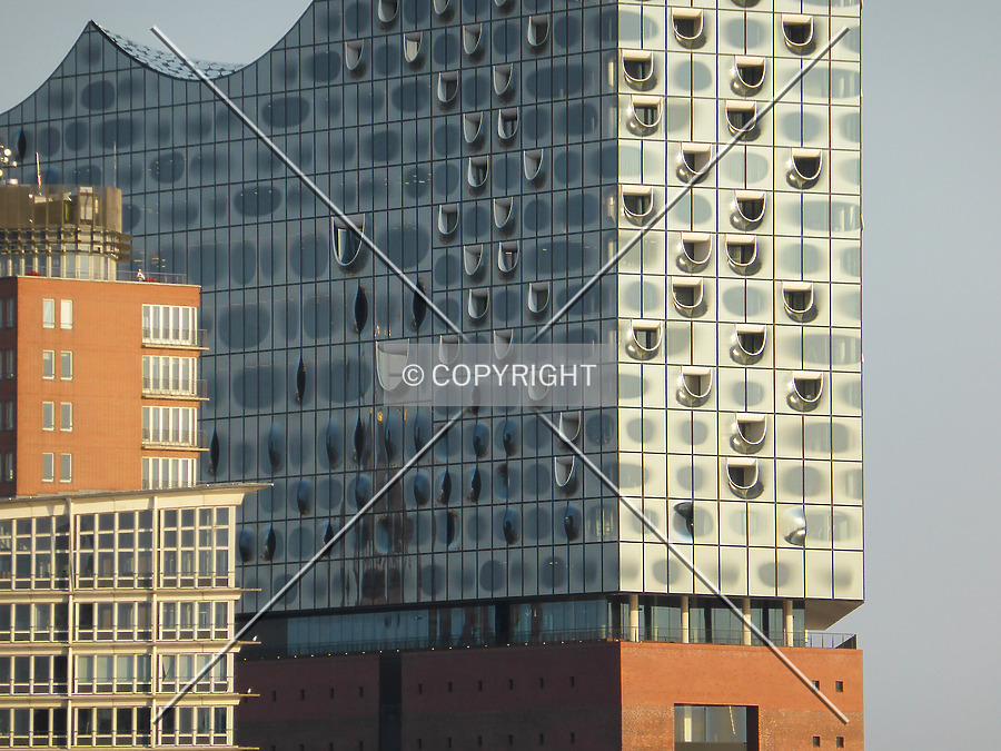 Elbphilharmonie by Nephilim