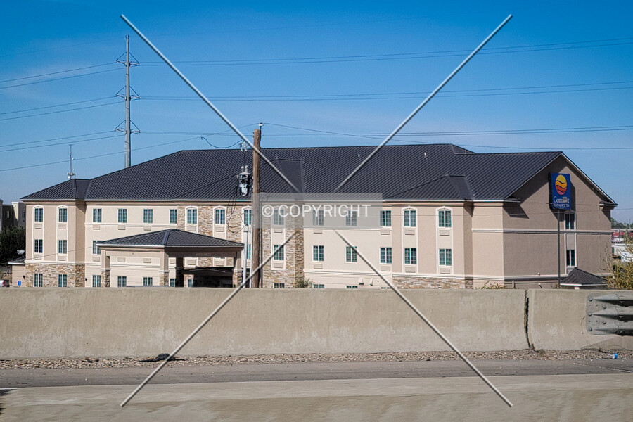 Comfort Suites