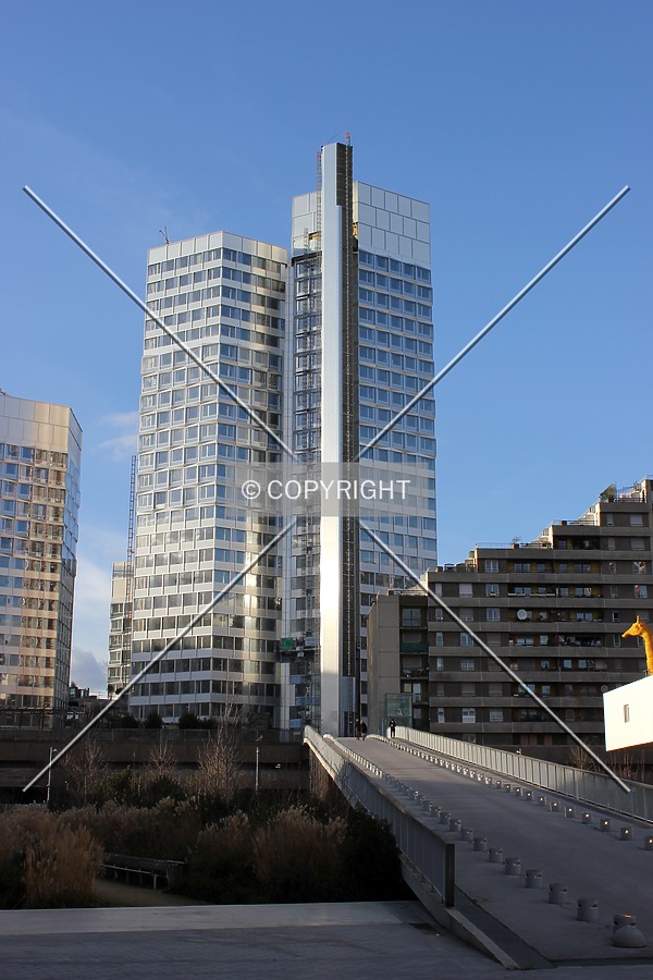 Tour Vendôme by Florian Barbier