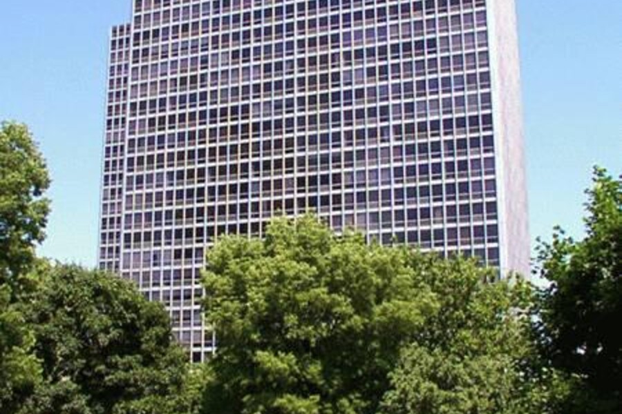 Commonwealth Promenade I