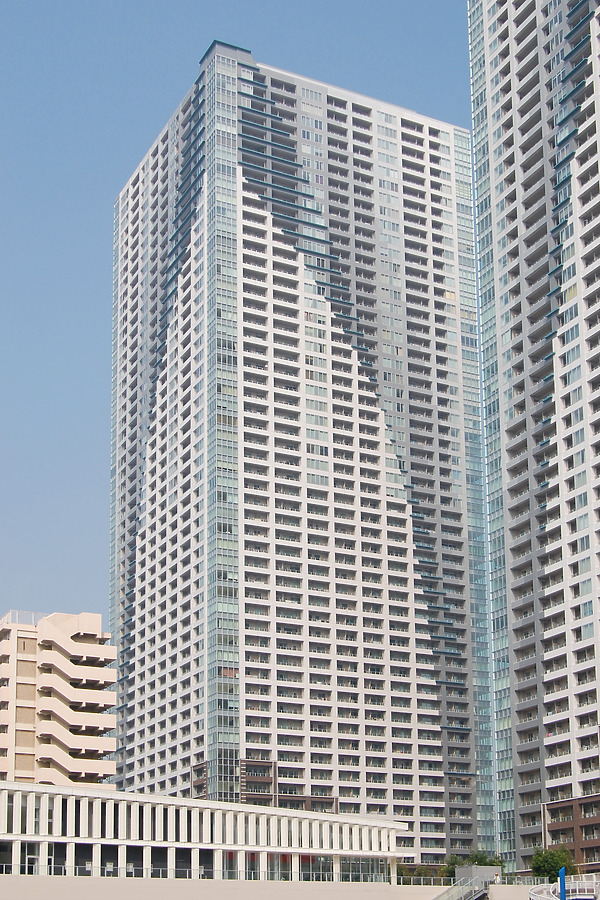 Mid Tower by Kevin Hemphill