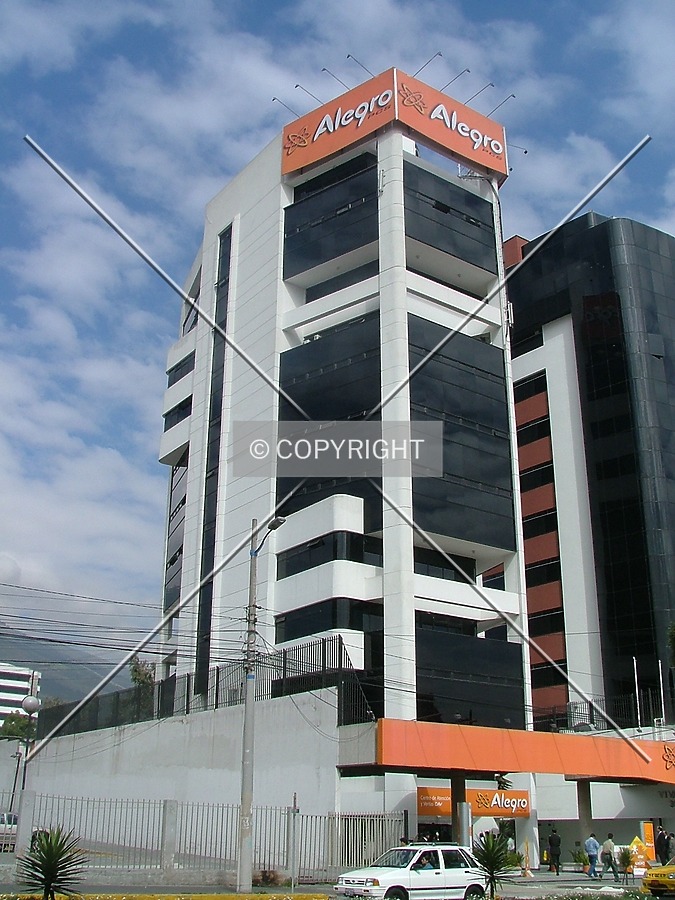 Edificio Vivaldi by Rodrigo Salas