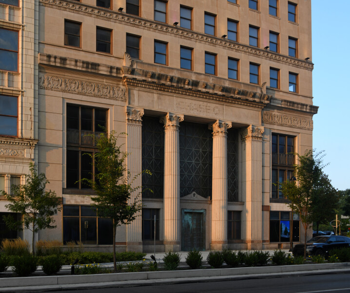 580-652-817