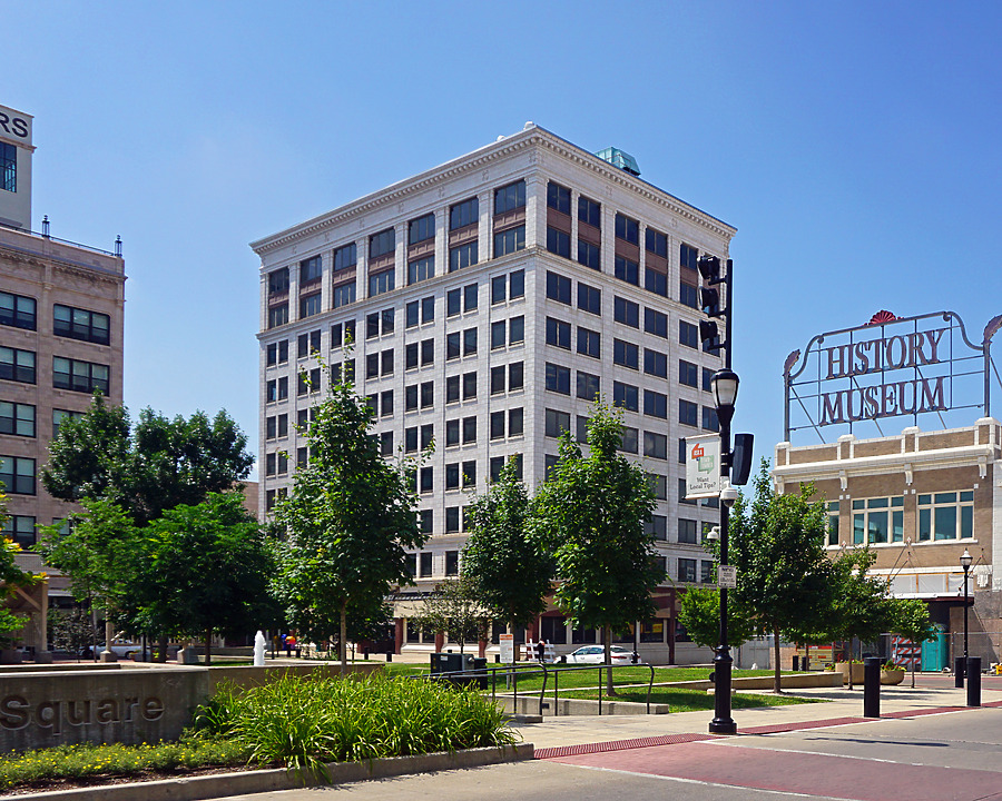 Landers Building by Ryan Hildebrand