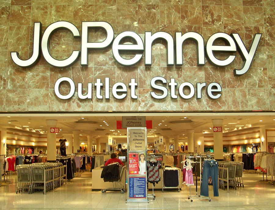 Jamestown Mall by Ryan Hildebrand