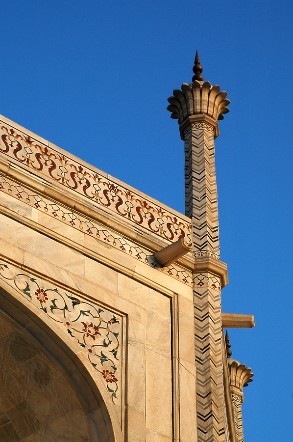 Taj Mahal by John Bek