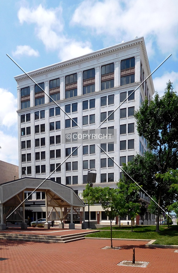 Landers Building by Chris Patriarca