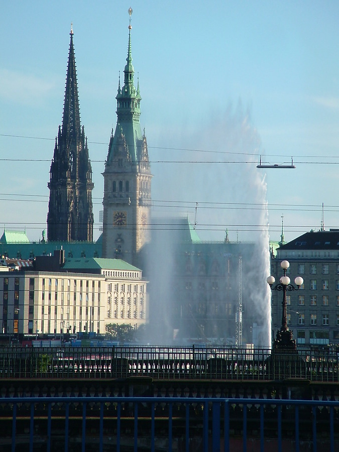 Hamburg City Hall by Pedro Marcelino