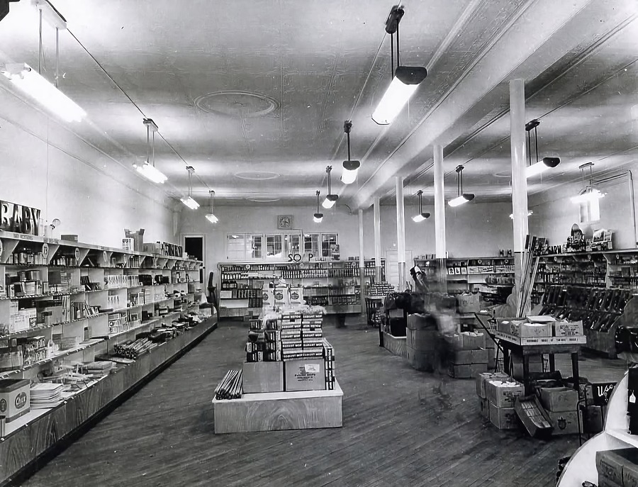 Landers Building by Richard Crabtree