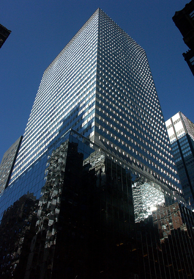 300 Madison Avenue by Nate Lindsey