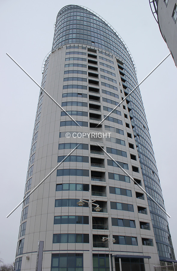 1 Gunwharf Quays by Florian Barbier