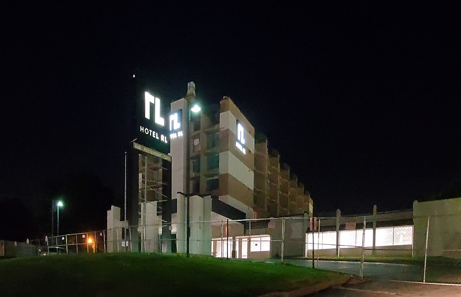 Hotel RL St. Louis Airport by Ryan Hildebrand