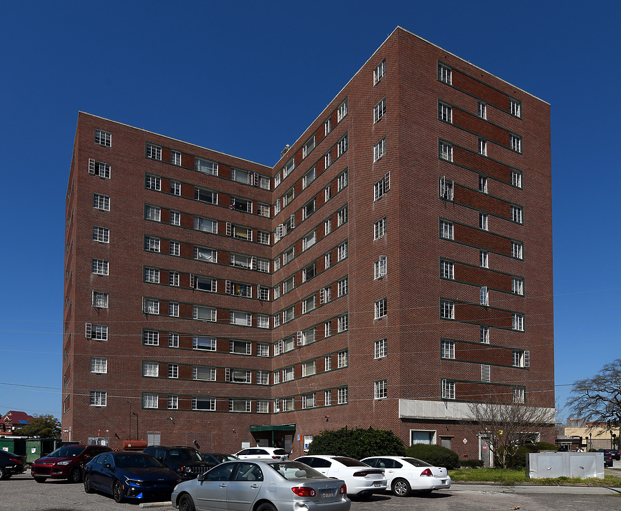 Maxwell House Apartments by John W. Cahill