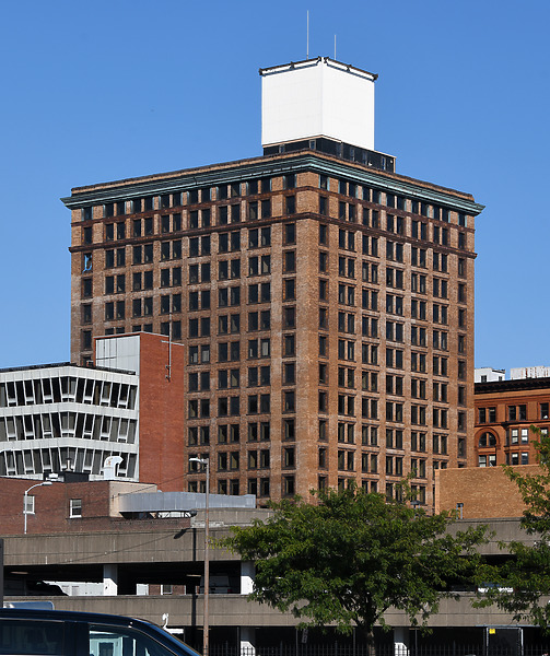 585-360-580