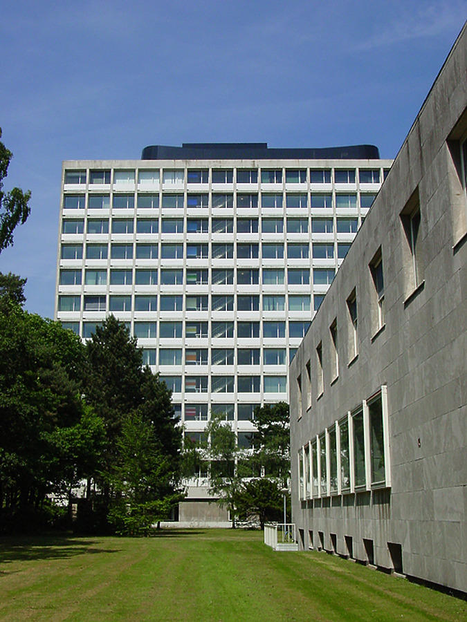 Universiteit van Tilburg Gebouw B by Michiel van Dijk