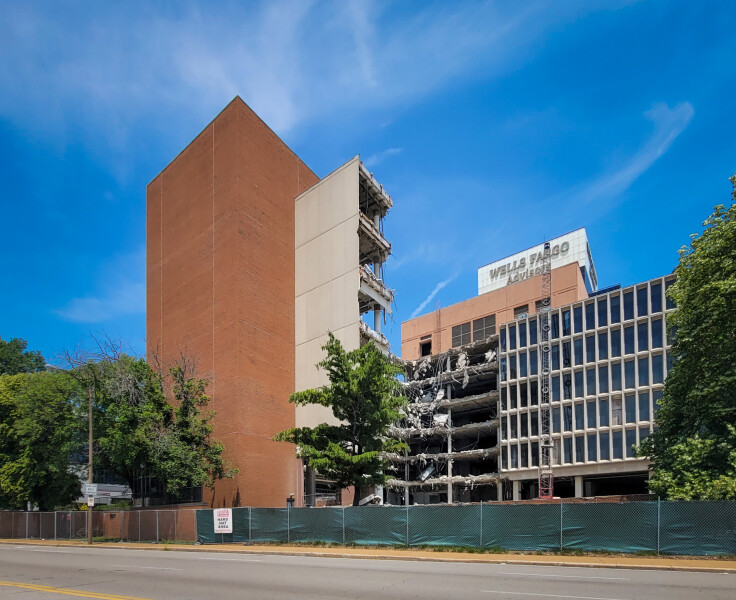 586-006-761