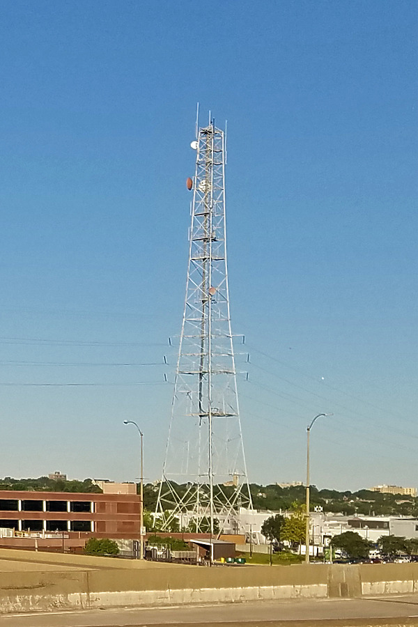 Ameren UE Tower by Ryan Hildebrand