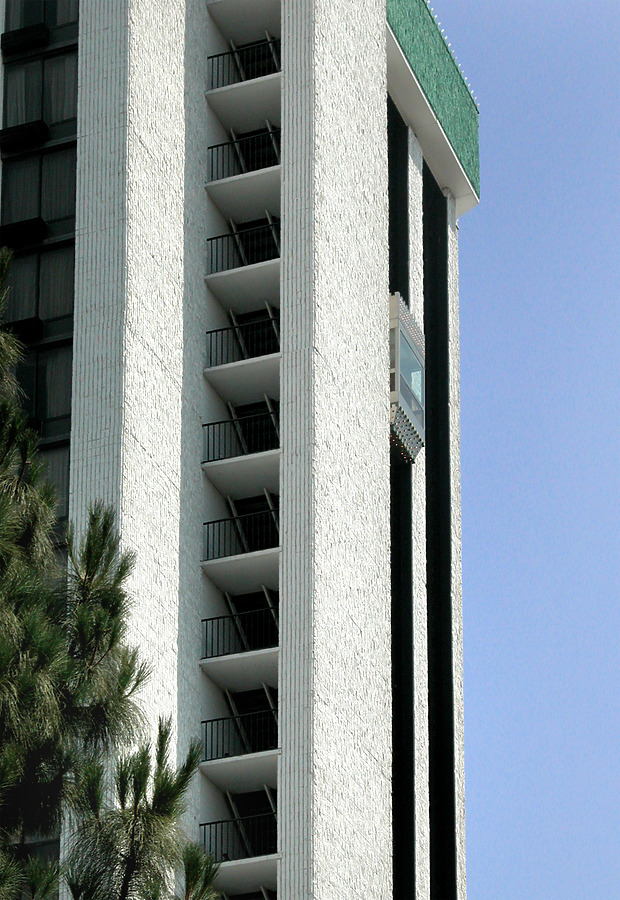 Holiday Inn Burbank Media Center-Tower One by Jim Schwartz