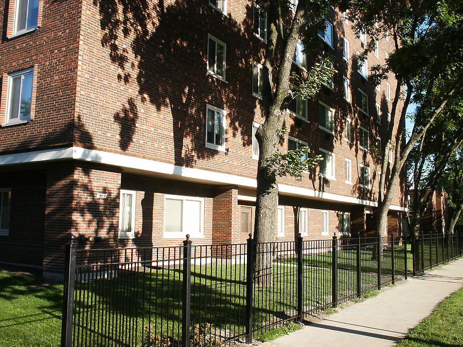 Hyde Park West Apartments by Daniel Kieckhefer