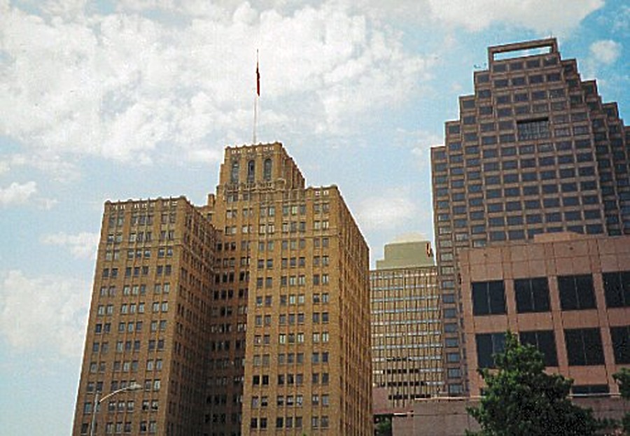 Milam Building by Kevin Lehnhardt