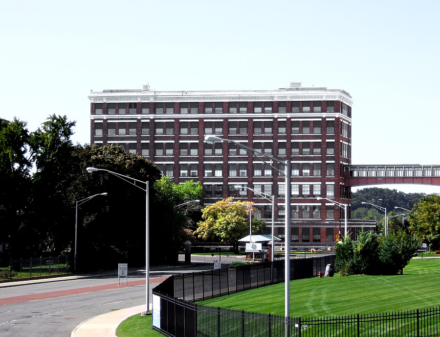 General Electric Works Engineering and Consulting Laboratory by John Cahill